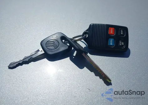 2000 Mercury Mystique Ls from USA, damaged, VIN 1MEFM66L9YK608858